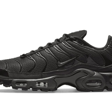 Nike Air Max Plus Triple Black - SneakCenter