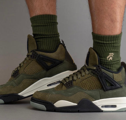 Air Jordan 4 Retro Medium Olive - SneakCenter