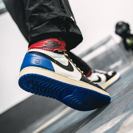Air Jordan 1 Retro High OG SP Fragment x Union LA Varsity Red Sport Royal