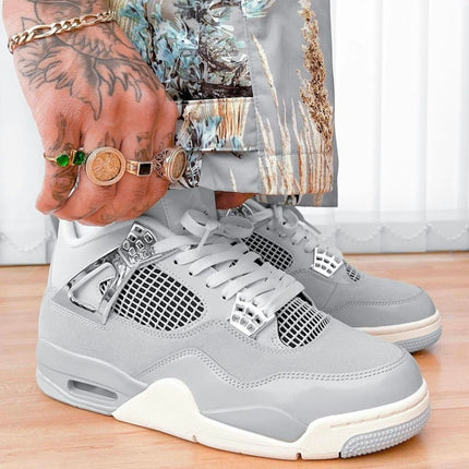 Air Jordan 4 Frozen Moments - SneakCenter
