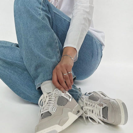 Air Jordan 4 Frozen Moments - SneakCenter