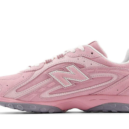 New Balance 204L Pastel Pink
