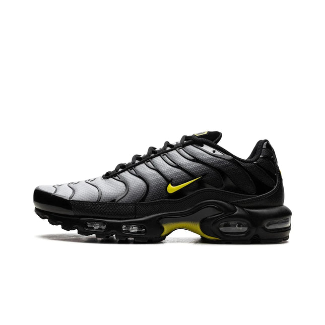 Nike Air Max Plus Black Opti Yellow - SneakCenter