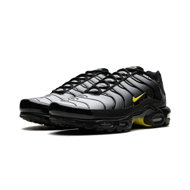 Nike Air Max Plus Black Opti Yellow - SneakCenter
