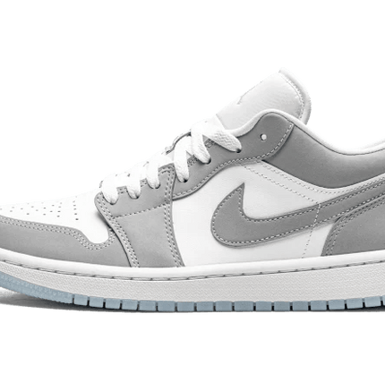 Air Jordan 1 Low Aluminium Wolf Grey (W) - SneakCenter