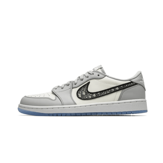 Air Jordan 1 Retro Low Dior - SneakCenter