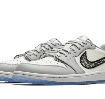Air Jordan 1 Retro Low Dior - SneakCenter