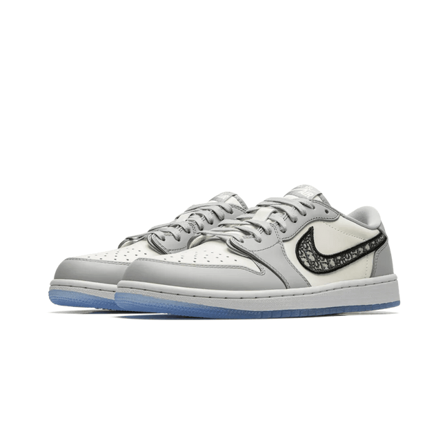 Air Jordan 1 Retro Low Dior - SneakCenter