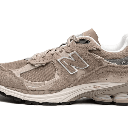 New Balance 2002R Protection Pack Driftwood - SneakCenter