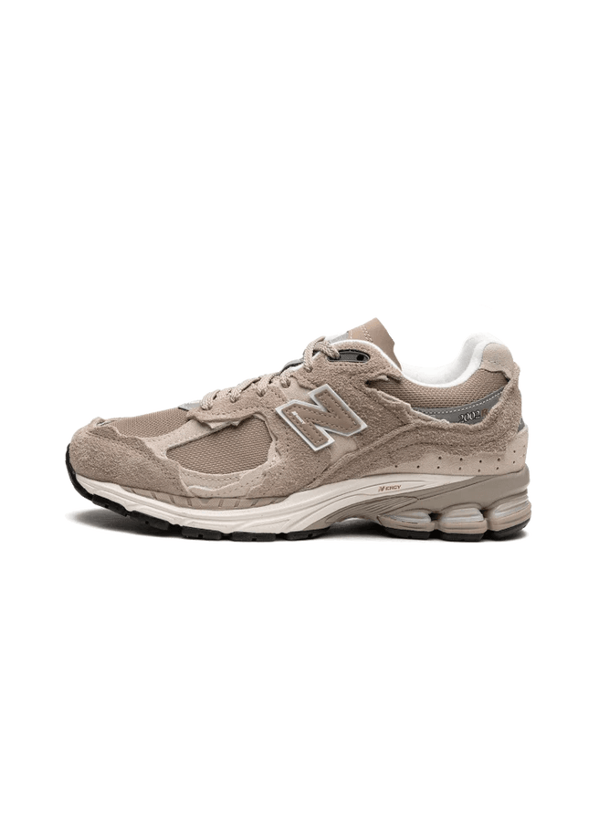 New Balance 2002R Protection Pack Driftwood - SneakCenter