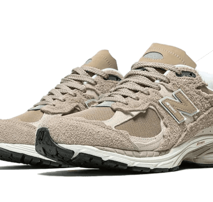 New Balance 2002R Protection Pack Driftwood - SneakCenter