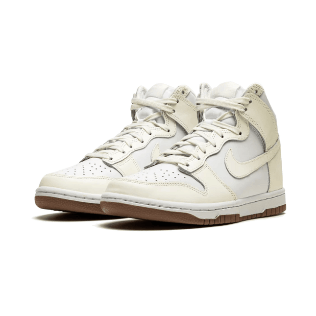 Nike Dunk High Sail Gum (W) - SneakCenter