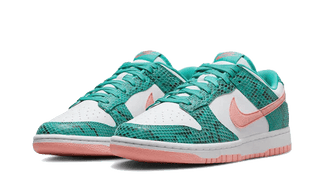 Nike Dunk Low Bleached Coral - SneakCenter