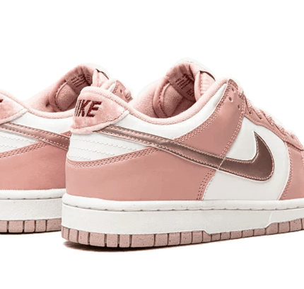 Nike Dunk Low Pink Velvet - SneakCenter