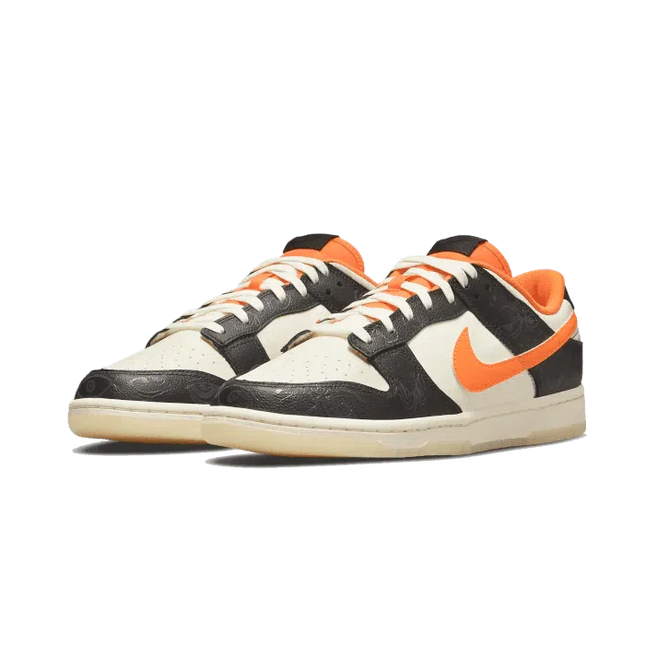 Nike Dunk Low PRM Halloween (2021) - SneakCenter