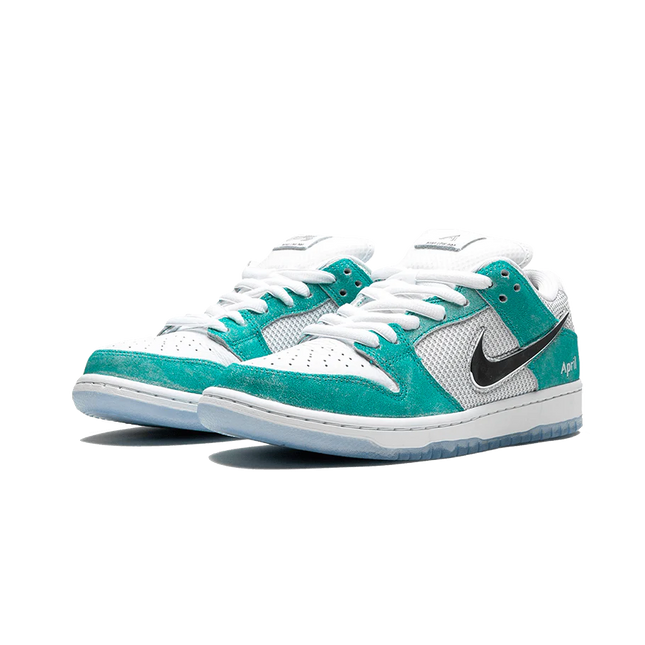 Nike SB Dunk Low April Skateboards - SneakCenter