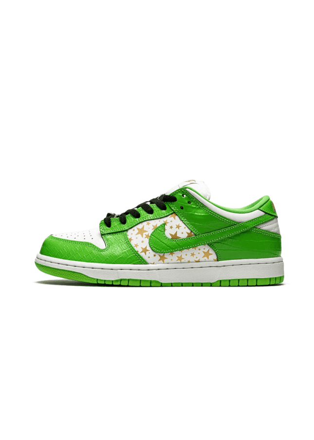 Nike SB Dunk Low Supreme Mean Green - SneakCenter