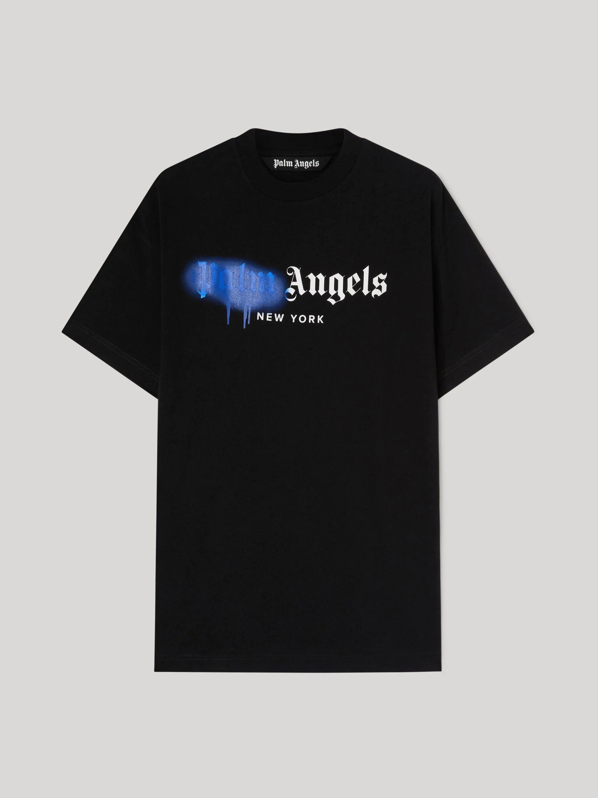 https://sneakcenter.com/cdn/shop/files/palm-angels-black-blue-new-york-t-shirt-sneakcenter-1-36746592223499.webp?v=1701594881