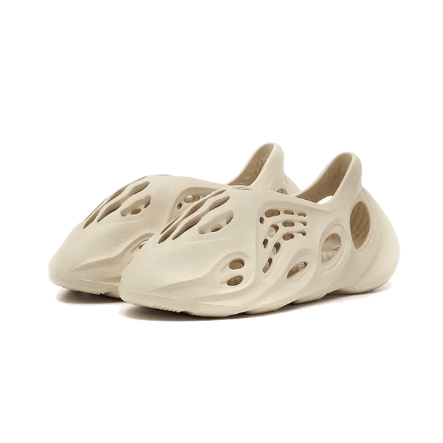 Adidas Yeezy Foam Sand - SneakCenter