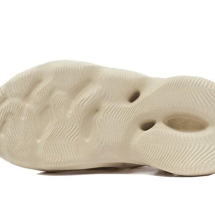Adidas Yeezy Foam Sand - SneakCenter