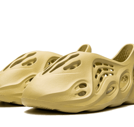 Adidas Yeezy Foam Sulfur - SneakCenter