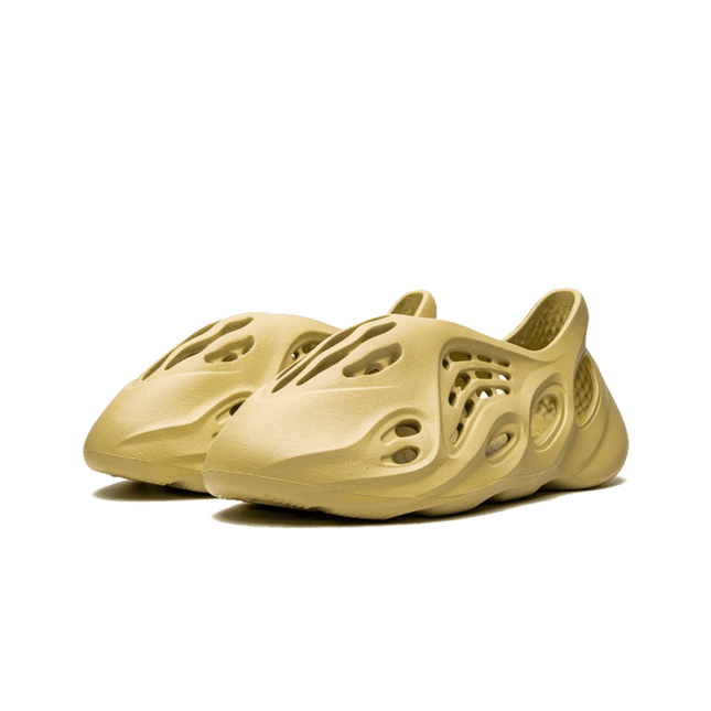 Adidas Yeezy Foam Sulfur - SneakCenter