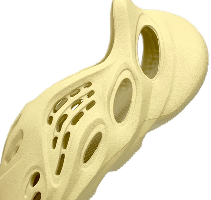 Adidas Yeezy Foam Sulfur - SneakCenter