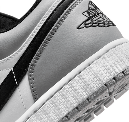 Air Jordan 1 Low Shadow Toe - SneakCenter