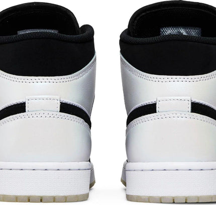 Air Jordan 1 Mid Diamond Shorts - SneakCenter