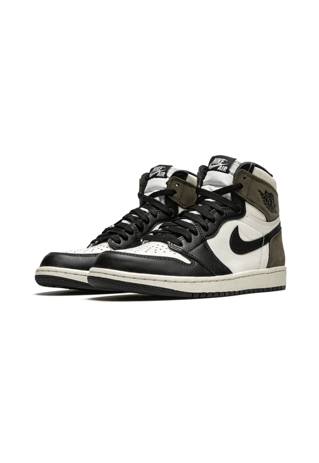 Air Jordan 1 Retro High Dark Mocha - SneakCenter