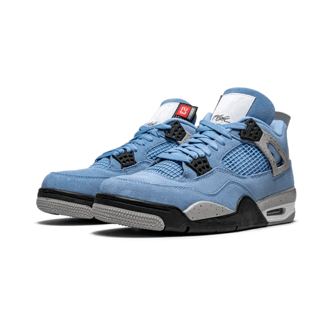 Air Jordan 4 Retro UNC - SneakCenter