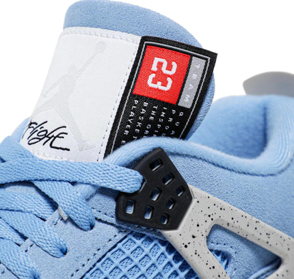 Air Jordan 4 Retro UNC - SneakCenter