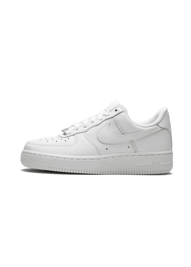Nike Air Force 1 Low 07 Triple White - SneakCenter