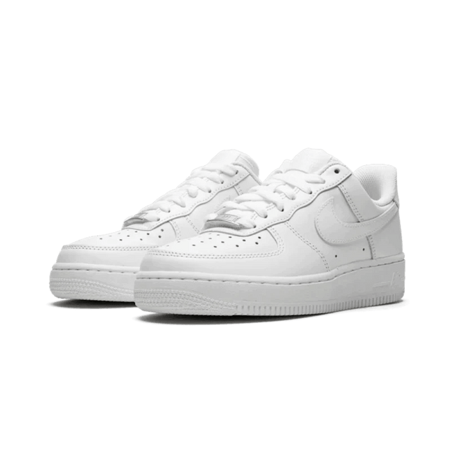 Nike Air Force 1 Low 07 Triple White - SneakCenter