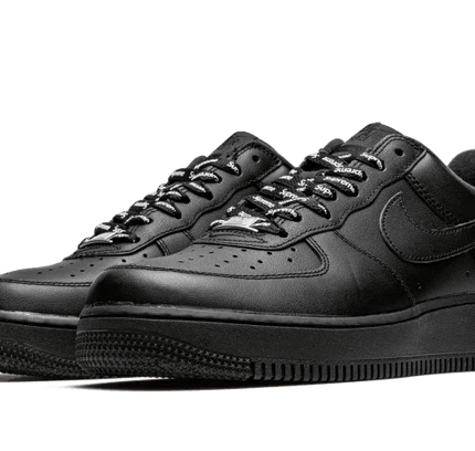 Nike Air Force 1 Low Black Supreme - SneakCenter