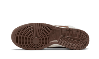 Nike Dunk High Light Chocolate - SneakCenter